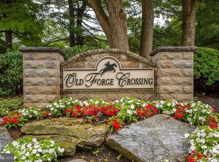 38 Old Forge Xing, Devon, PA 19333