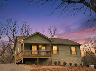 695 Hog Back Ridge Rd, Bethpage, TN 37022