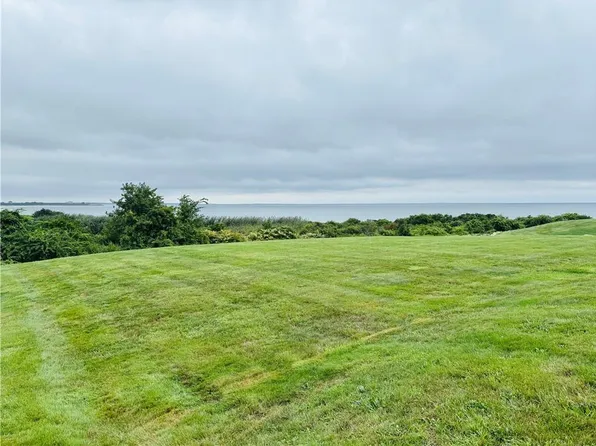 14 Ocean Dr, Little Compton, RI 02837