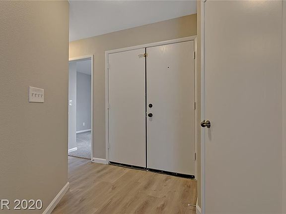 4th image of 6621 Gatehouse Ln