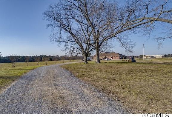 3rd image of 505-505 County Road 1577