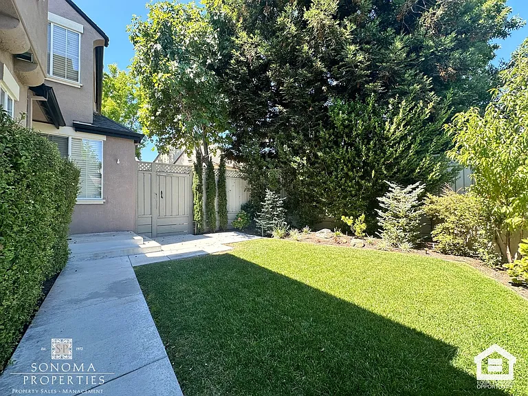 2006 Falcon Ridge Dr — Photo 4
