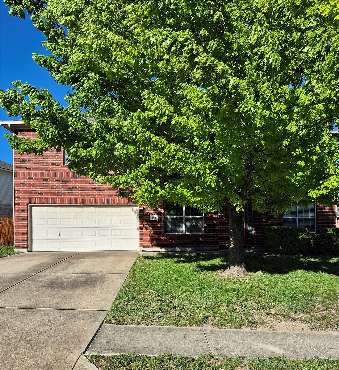Building Photo - 808 Busleigh Castle Way