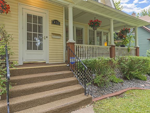2nd image of 677 Ivy Ave E
