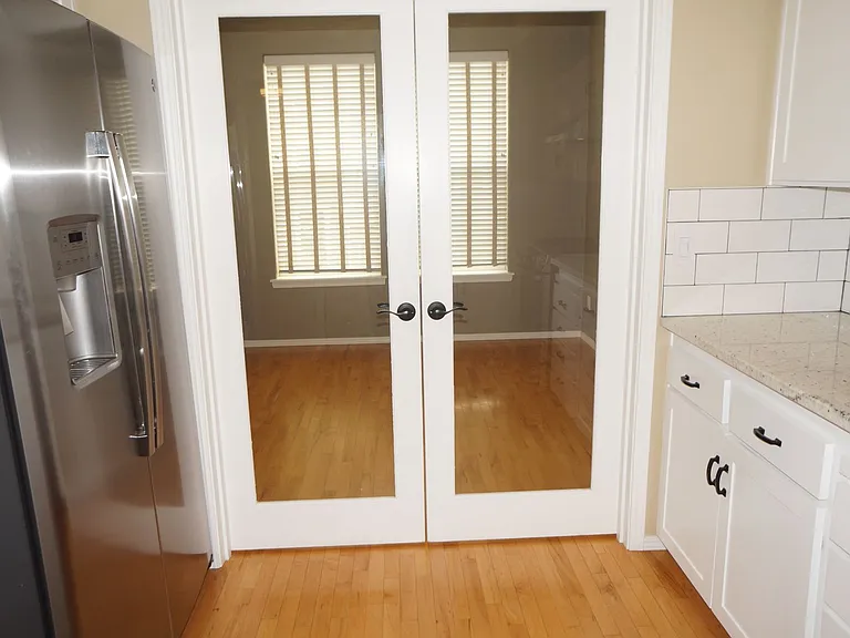 2649 NW Kennedy Ct — Photo 10