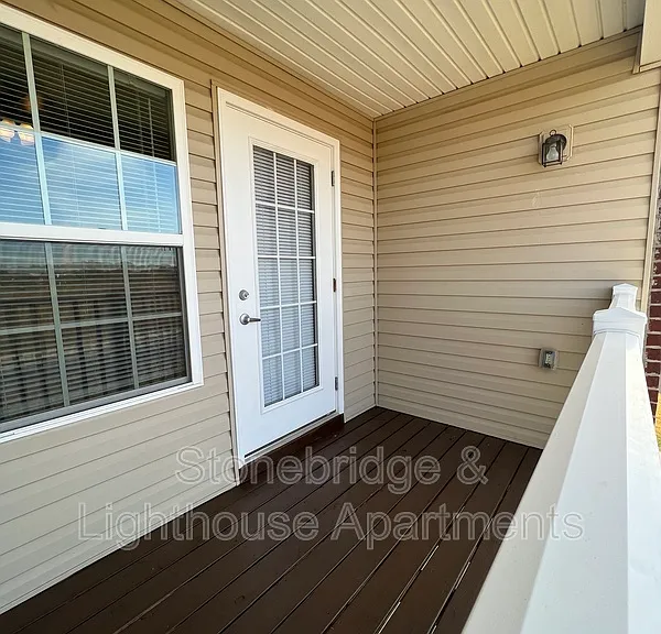 1101 Stonebench Cir — Photo 18