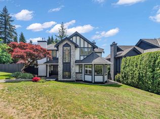 111 Sandringham Cres, North Vancouver, BC V7N 4E9