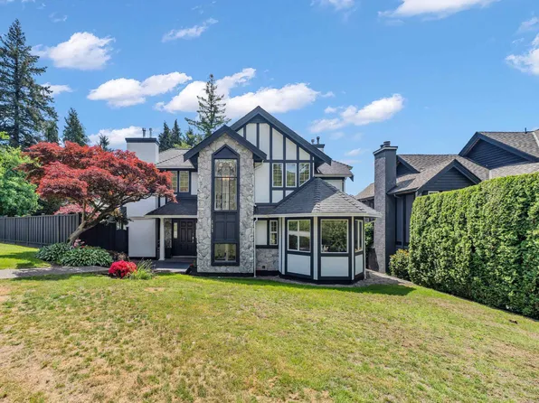 111 Sandringham Cres, North Vancouver, BC V7N 4E9