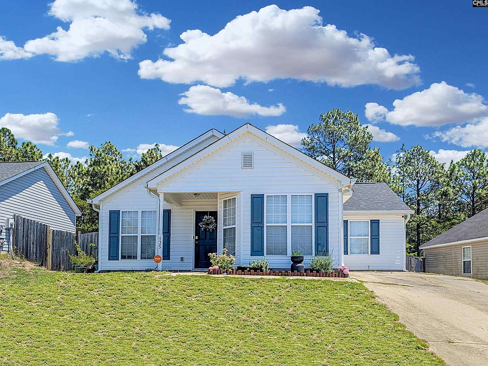 1st image of 135 Savannah Hills Dr