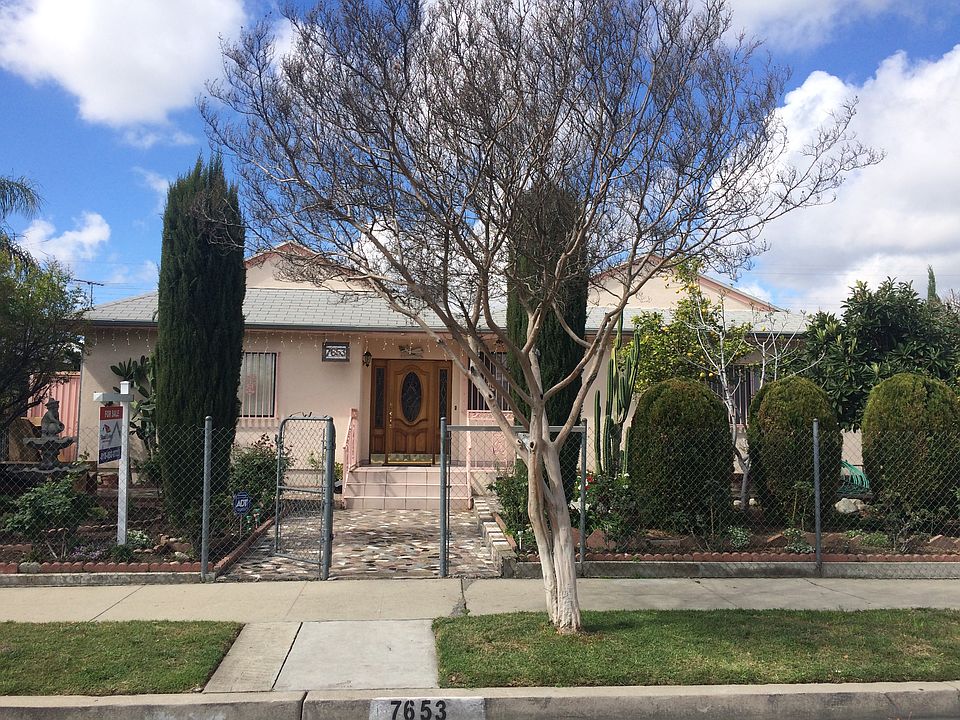 1st image of 7653 Whitsett Ave