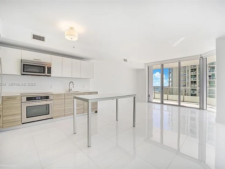 1300 Brickell Bay Dr #1803 — Photo 7