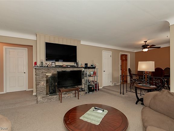 5th image of 7755 Fairlawn Dr