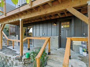 3038 37th Ave SW #2, Seattle, WA 98126