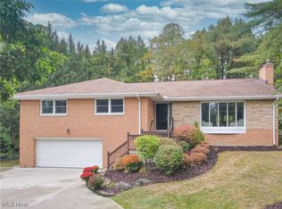 7435 Amber Ln, Brecksville, OH