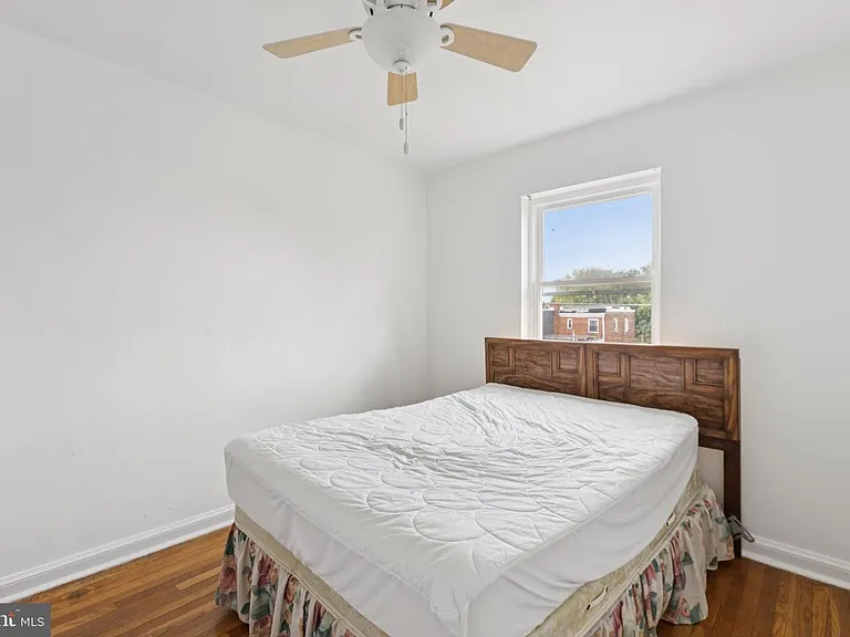 128 33rd St NE — Photo 15