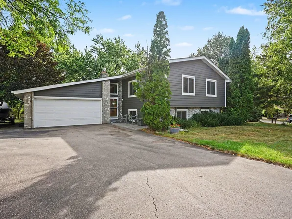 12405 Villaburne Dr, Burnsville, MN 55337