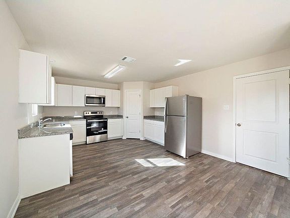 2nd image of 228 Wild Oak