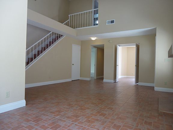 4th image of 2163 Sandcastle Way