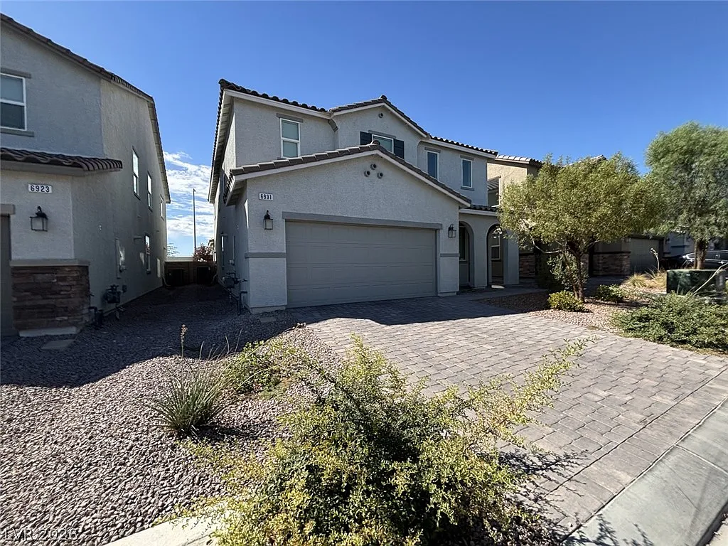 5 bed, 4.5 bath, 3088 sqft, $2,700 — Photo 3