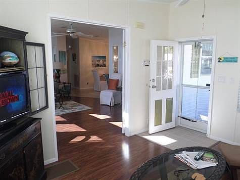 5th image of 5344 Salisbury Ln #425