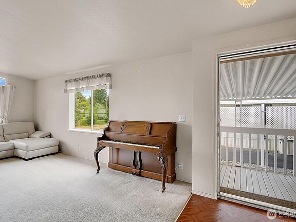 3rd image of 18425 NE 95th Street #43