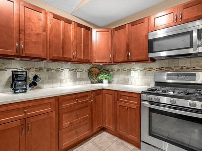 6125 Pelican Pointe UNIT 304, Columbus, OH, 43231