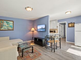 434 7th Ave #B, Santa Cruz, CA 95062