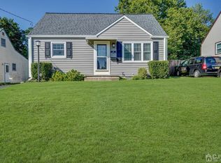 85 Harrison Pl, Parlin, NJ 08859