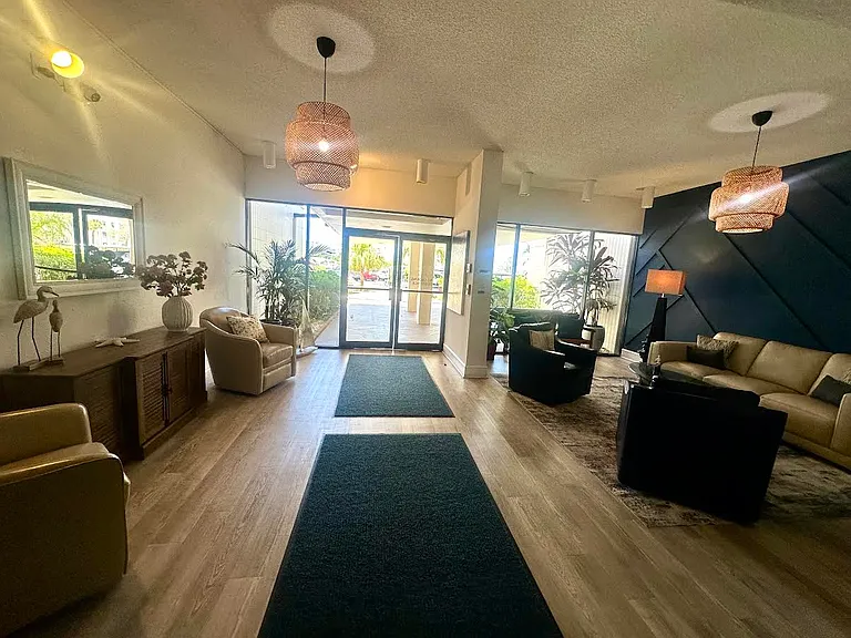 7400 Sun Island Dr #205 — Photo 16