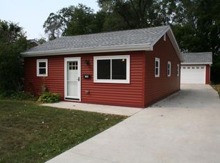 1620 Indiana St, Racine, WI 53405
