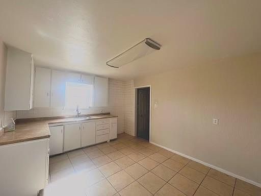 3rd image of 1524 E 13th St