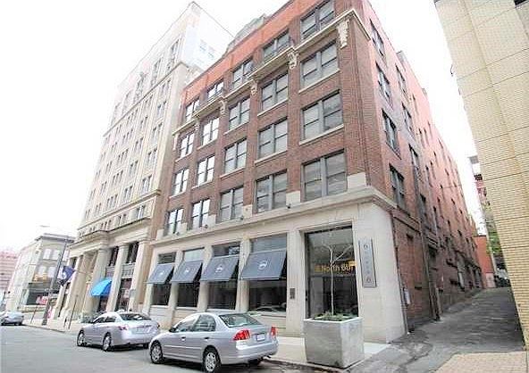 1st image of 6 N 6th St APT 3D