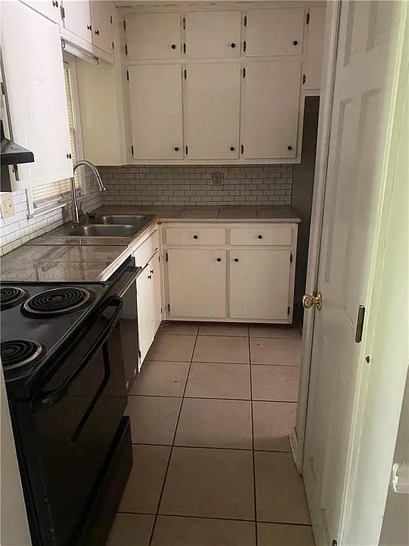 3 bed, 3.5 bath, 2008 sqft, $2,640 — Photo 4