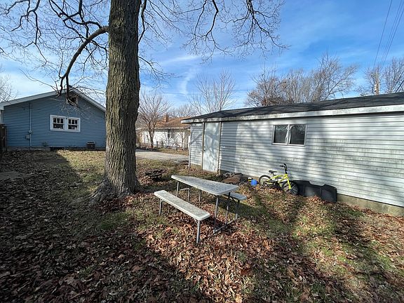 5th image of 1953 S Emerson Ave