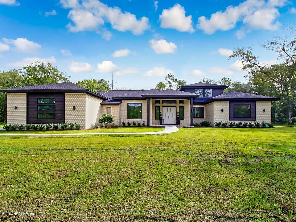 Welcome home to 2786 Nova Trail