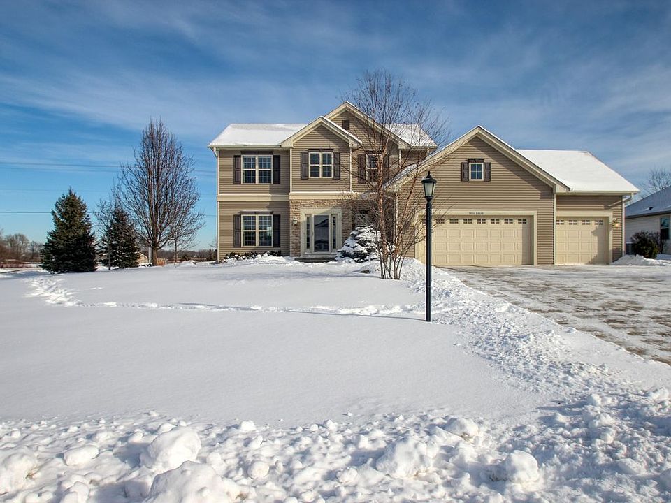 1st image of W226N4168 Sunder Creek Ct