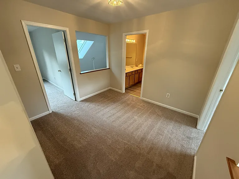 83 Winterberry Ct — Photo 13