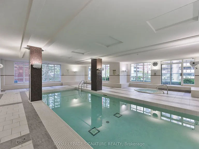 212 Eglinton Ave E #1907 — Photo 23