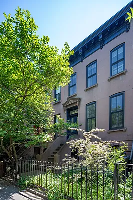 Sold by Douglas Elliman | media 16