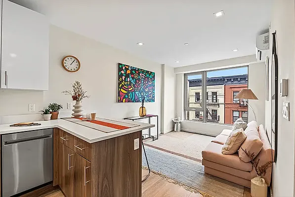 Rented by Living New York | media 17