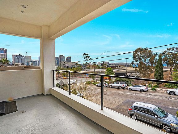 5th image of 2015 Albatross St #1