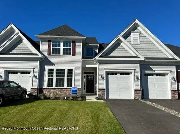 73 Aqueduct Boulevard, Plumsted, NJ 08533