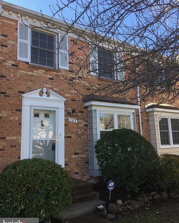 1st image of 703 Birch Ct