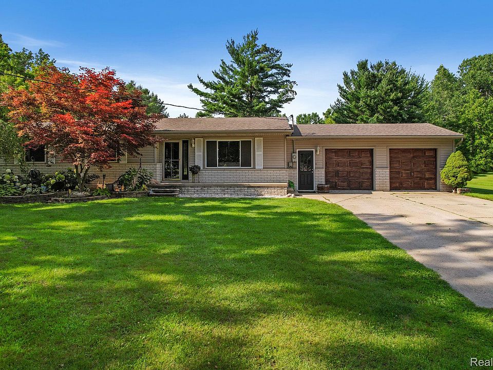 1st image of 23357 Oberliesen St