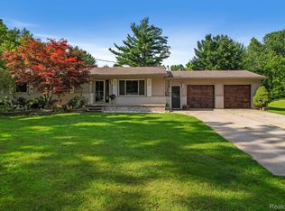 23357 Oberliesen St, Clinton Township, MI 48036