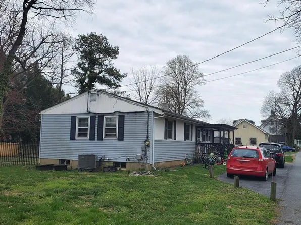 128 N Walnut St, Smyrna, DE 19977