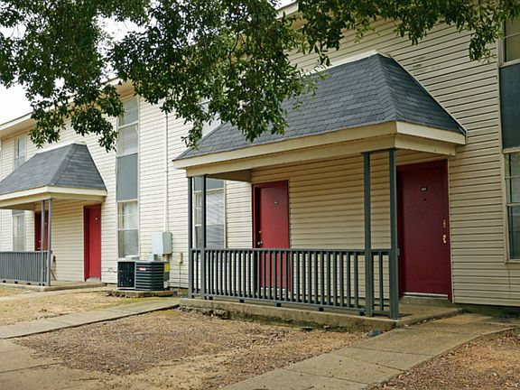 2nd image of 4790 Park Towne Way APT 335