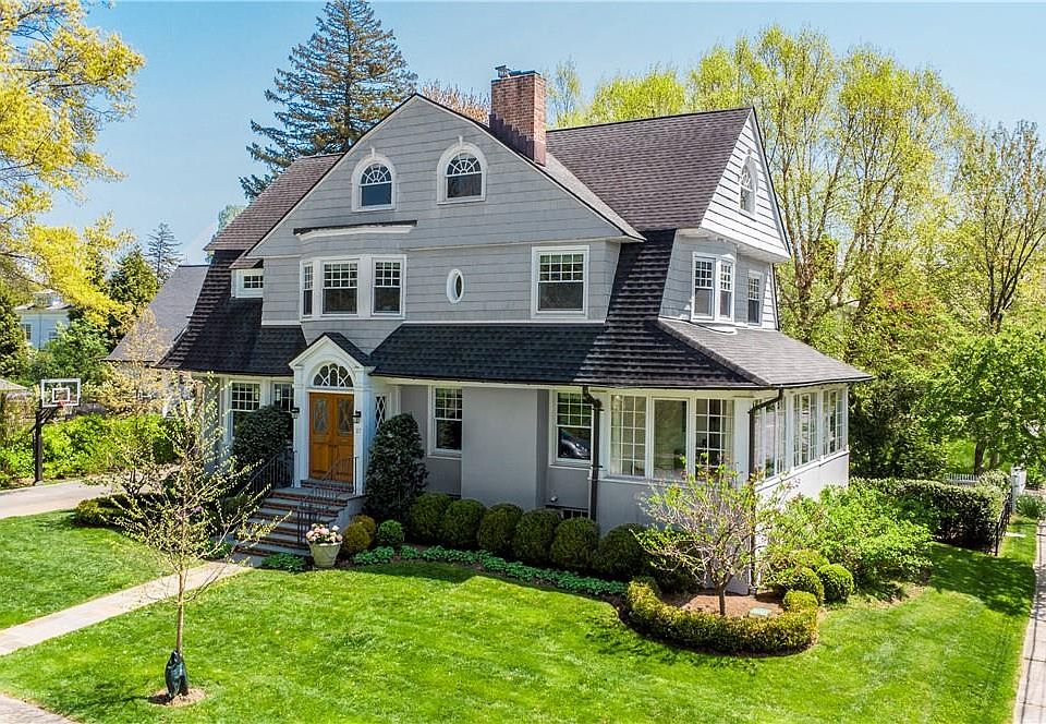1st image of 27 Walnut Avenue