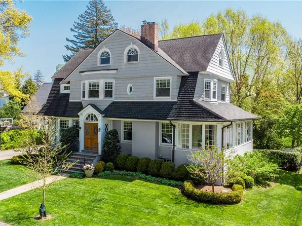 27 Walnut Avenue, Larchmont, NY 10538