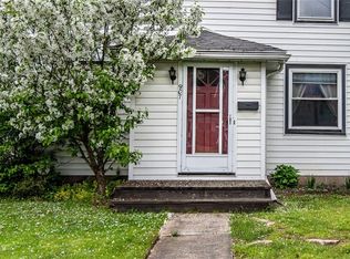 907 N Winton Rd, Rochester, NY 14609